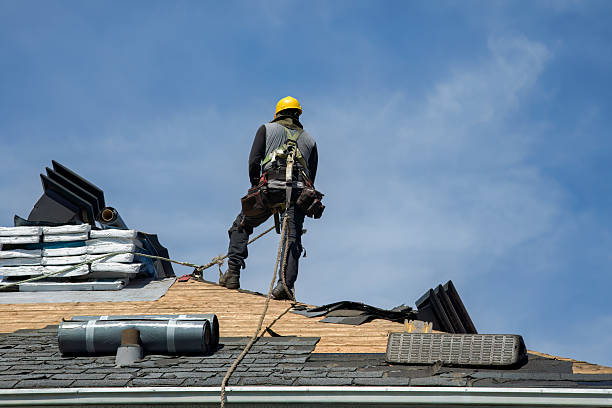 Professional Flat Roof Repair technician working in Newark, NJ
